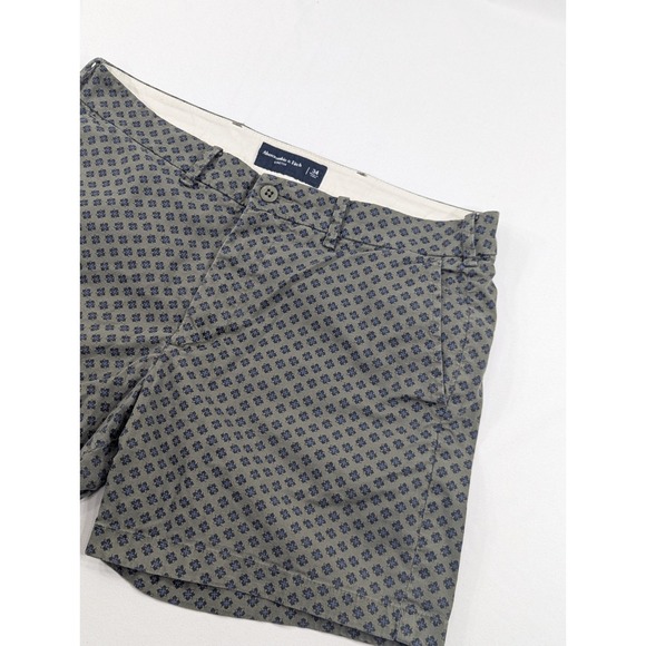 Abercrombie & Fitch Other - Abercrombie &‎ Fitch Shorts Mens 34" Green Paisley Print Drawstring Flat Front